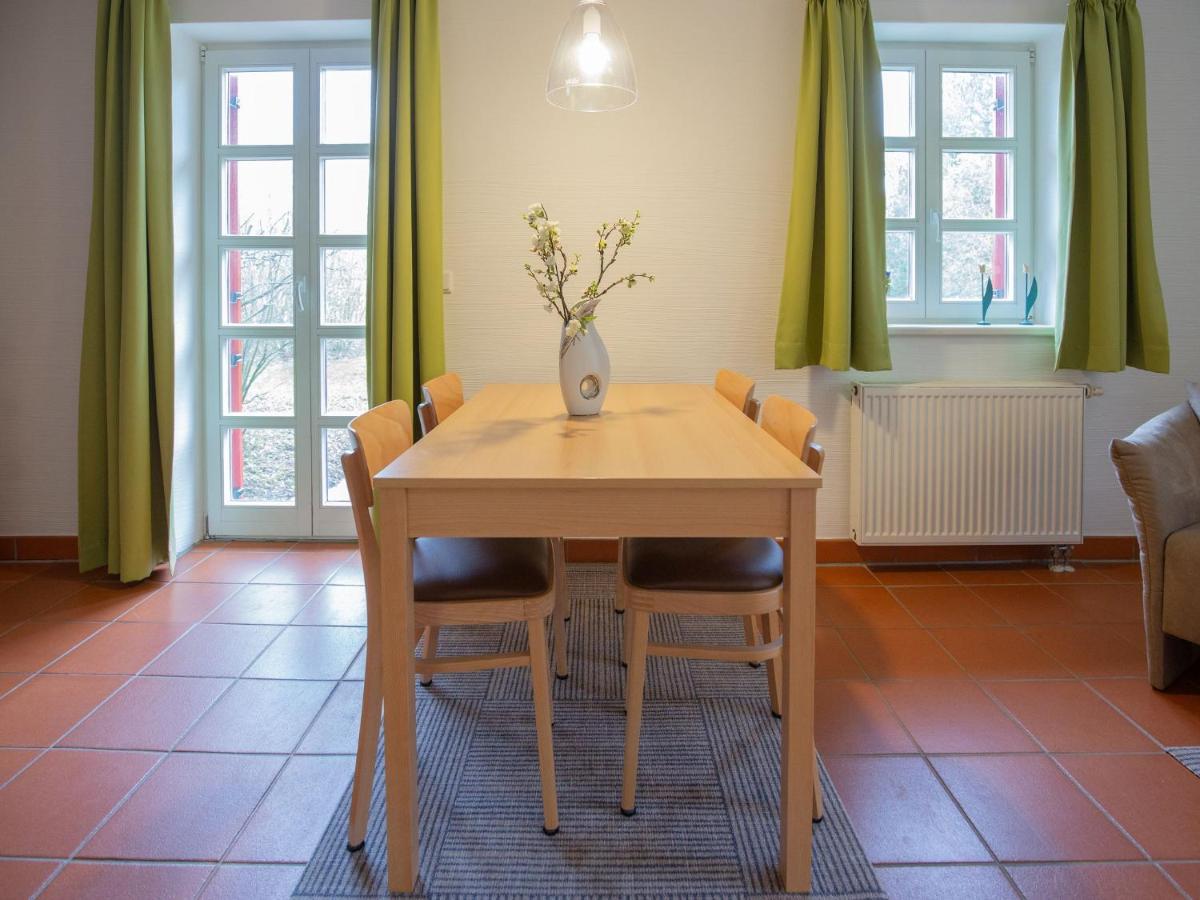 Feriendorf Rugana - Komfort Appartement Mit 1 Schlafzimmer Und Terrasse B52 Dranske Dış mekan fotoğraf