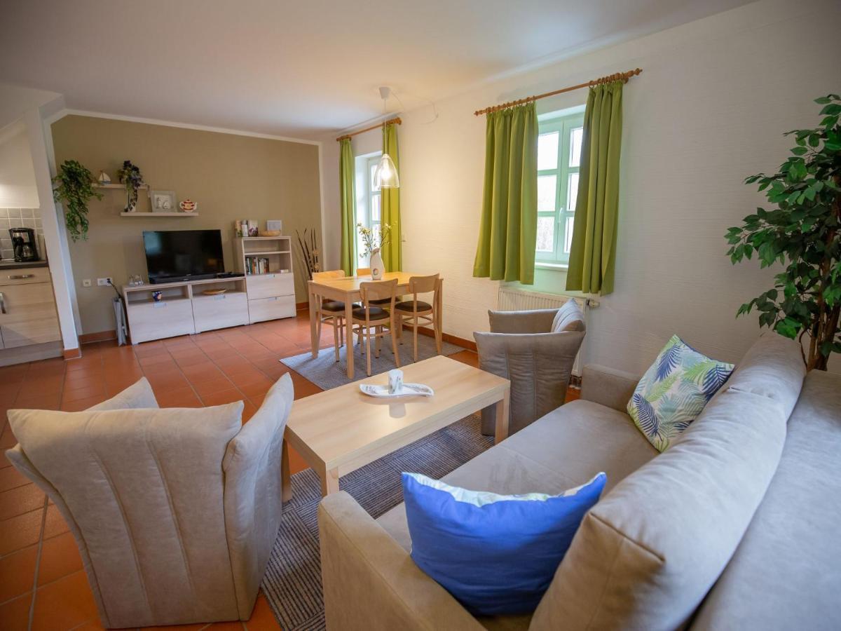 Feriendorf Rugana - Komfort Appartement Mit 1 Schlafzimmer Und Terrasse B52 Dranske Dış mekan fotoğraf